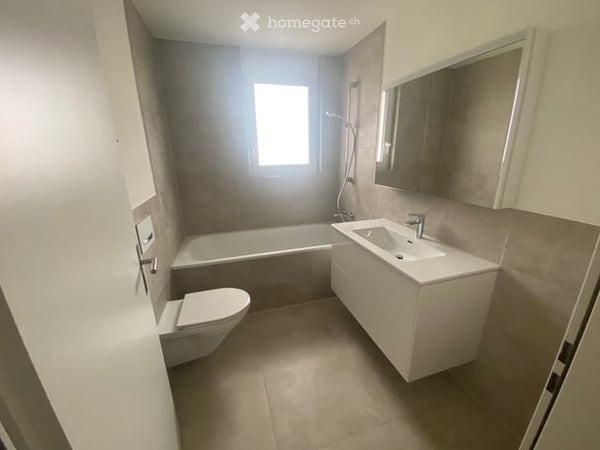 Helle 5.5-Zimmer-Wohnung in Grüningen 4