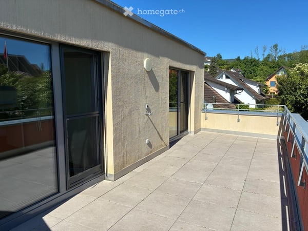 Grosszügige 4.5-Zimmer-Attikawohnung mit zwei Terrassen, 2 Minuten vom Bahnhof Esslingen entfernt 8