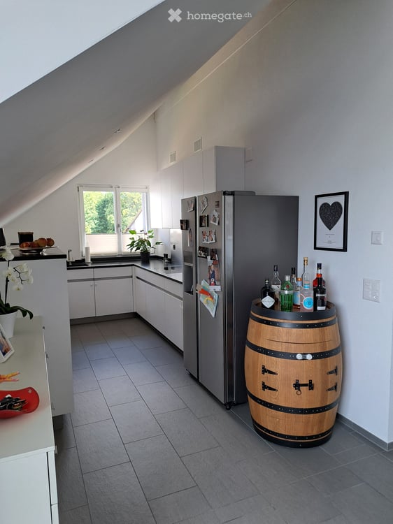 Exklusive 4.5-Zimmer-Maisonette-Dachwohnung mit Sonnenterrasse & Komfort im Dorfkern von Adlikon 9