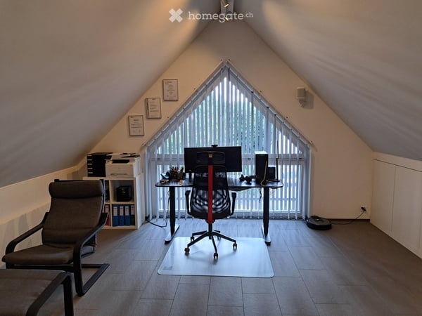 Exklusive 4.5-Zimmer-Maisonette-Dachwohnung mit Sonnenterrasse & Komfort im Dorfkern von Adlikon 16