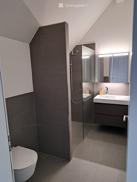 Exklusive 4.5-Zimmer-Maisonette-Dachwohnung mit Sonnenterrasse & Komfort im Dorfkern von Adlikon 18