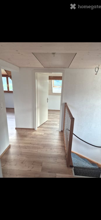Charmante 2.5-Zimmer-Dachwohnung an ruhiger Lage in Signau 5