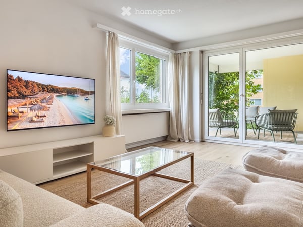 Neu renovierte 1.5-Zimmer-Wohnung mit eigener Lounge-Terrasse – Gossau ZH 1