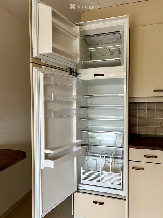 Helle 5.5-Zimmer-Wohnung mit Balkon und Garage in Küsnacht ZH 8