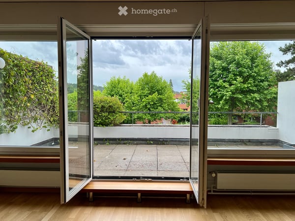 Helle 5.5-Zimmer-Wohnung mit Balkon und Garage in Küsnacht ZH 12