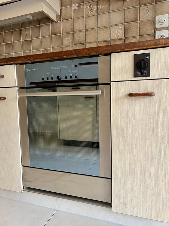 Helle 5.5-Zimmer-Wohnung mit Balkon und Garage in Küsnacht ZH 9
