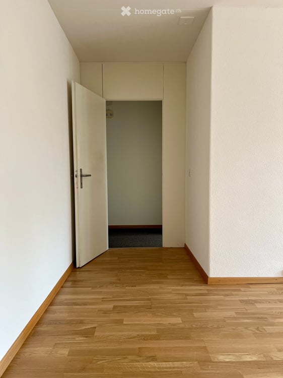 Helle 5.5-Zimmer-Wohnung mit Balkon und Garage in Küsnacht ZH 19