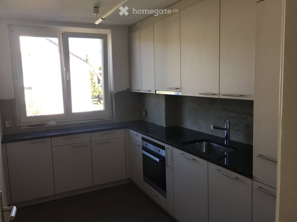 Sonnige und zentrale 3.5-Zimmerwohnung 3
