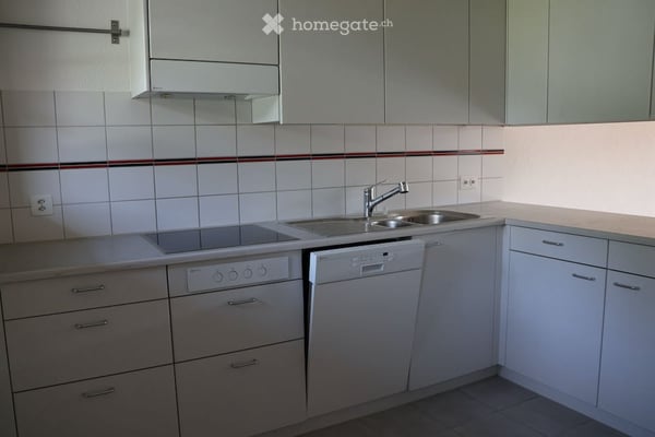 Grosszügige Wohnung in historischem Riegelhaus 8