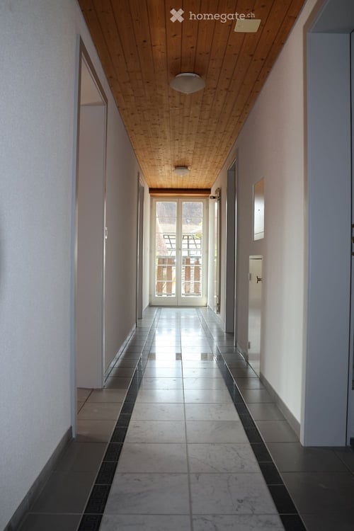 Grosszügige Wohnung in historischem Riegelhaus 9
