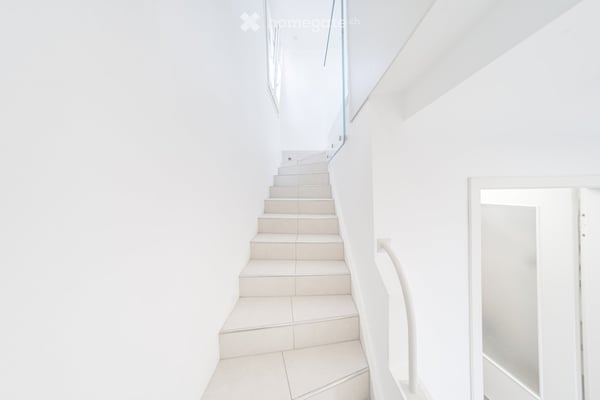 Maison d’exception à Neuchâtel – Vue Panoramique sur le Lac – 5 minutes de la gare 2
