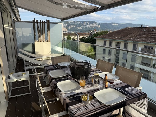 Magnifique appartement attique de 5 pièces avec vue panoramique – Quartier des nations, Genève 12