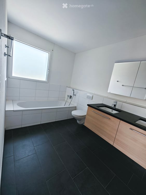 Seenah & familienfreundlich: Renovierte 5.5-Zimmer-Wohnung mit Balkon 7