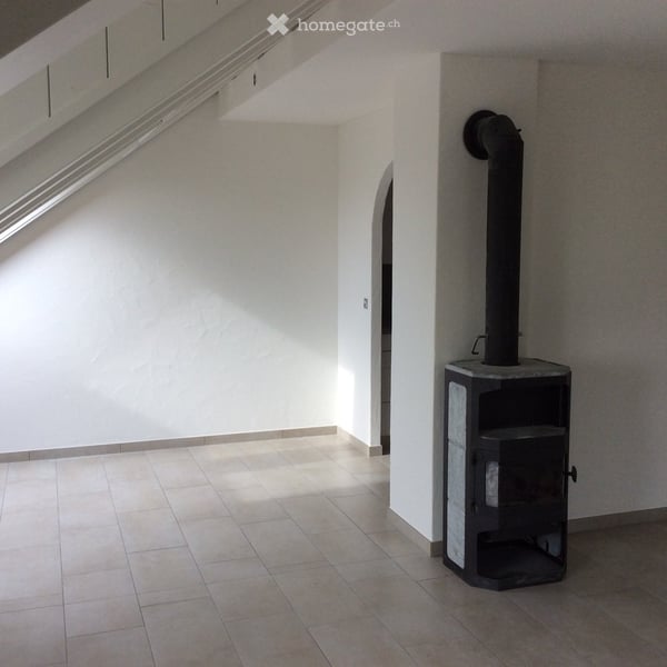 Grosszügige 5.5-Zimmer-Maisonette-Wohnung mit Balkon und herrlicher Aussicht in Neerach 9