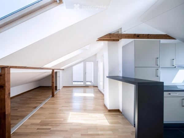 Charming 2.5-Room Attic Apartment with Balcony in Langendorf 2