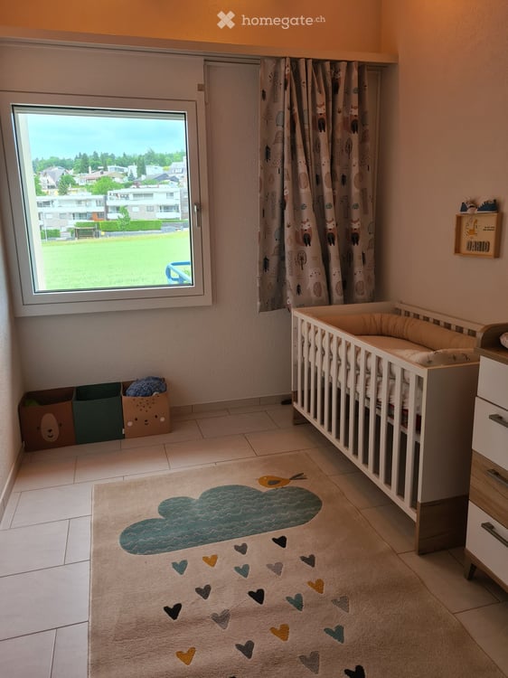 Gepflegtes 5.5-Zimmer-Reihenhaus in ruhigen, familienfreundlichen Quartier im steuergünstigen Winkel 8