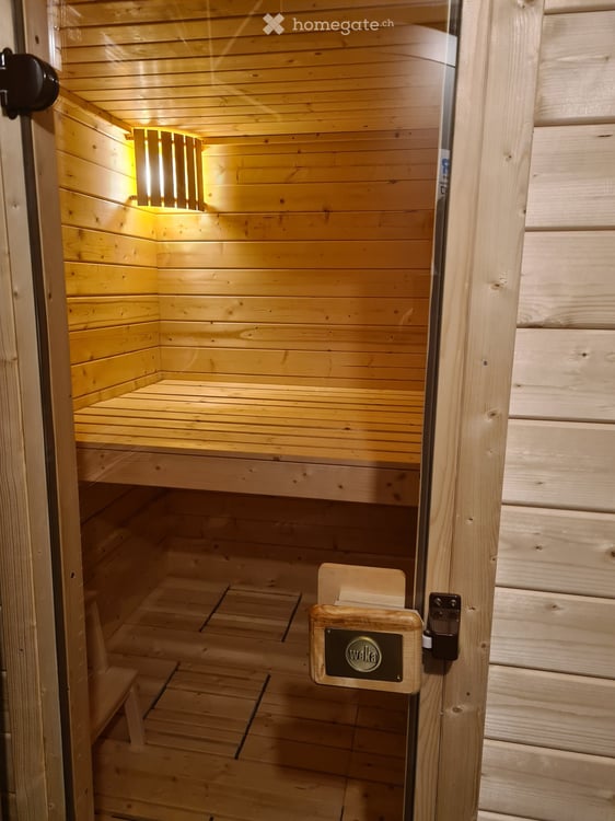 Gepflegtes 5.5-Zimmer-Reihenhaus in ruhigen, familienfreundlichen Quartier im steuergünstigen Winkel 19