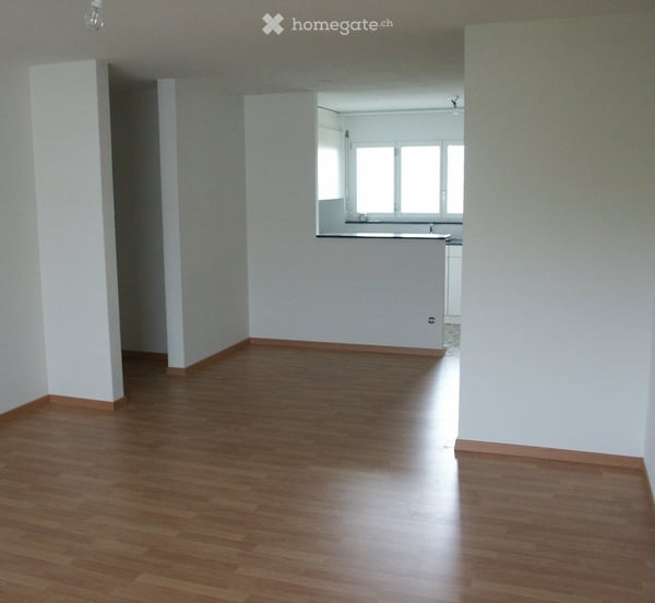 3.5-Zimmer-Wohnung mit Balkon in ruhiger Lage 1