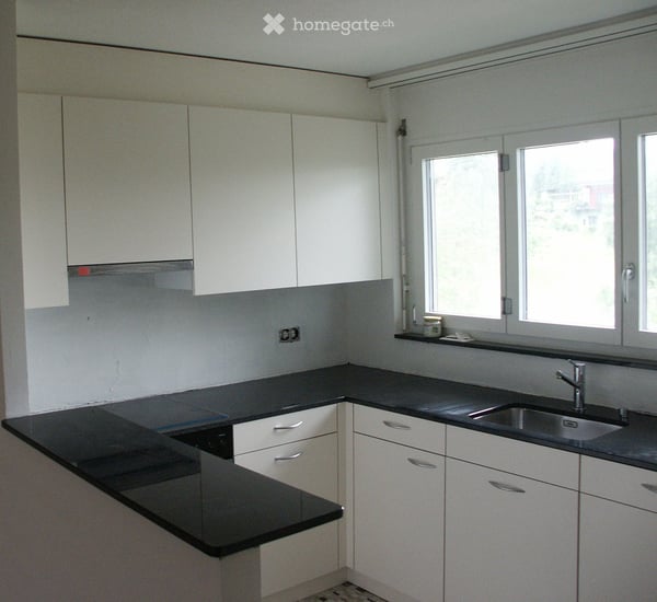 3.5-Zimmer-Wohnung mit Balkon in ruhiger Lage 2