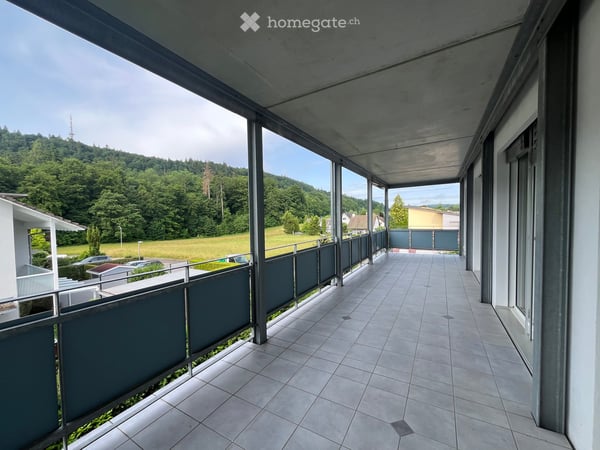 Jetzt kaufen und den Balkon geniessen. Helle Eigentumswohnung in Feuerthalen zu verkaufen. 2
