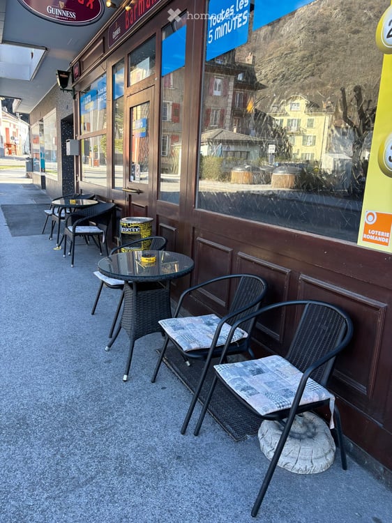 Bar & Café à vendre – Local commercial de 80 m² à Chippis 5