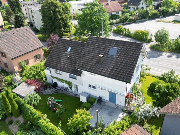 Ein vielseitiges Zuhause mit Charme - Attraktives Zweifamilienhaus in Bad Ragaz 2