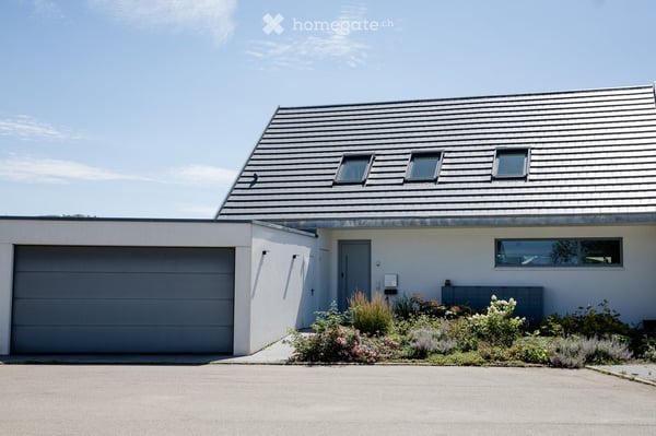 Modernes Einfamilienhaus mit Pool und Garage in ruhiger Lage – Hüfingen 4