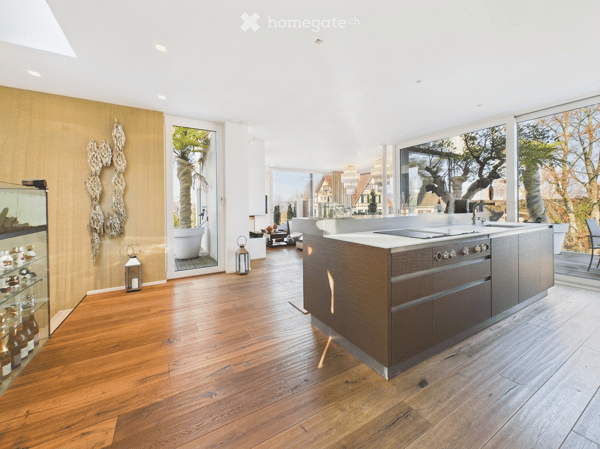 Luxurious 6.5-Room Apartment with Lake Views and terraces 12