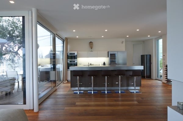 Luxurious 6.5-Room Apartment with Lake Views and terraces 3