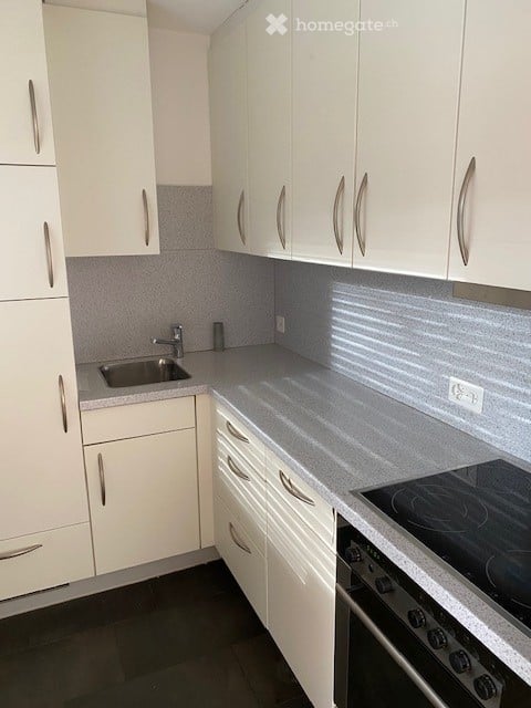 2 Zimmerwohnung + separates Atelier oder Büro 5