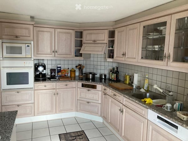 Schöne ruhige 4.5 Zi Wohnung mit Ausblick in Weggis 3