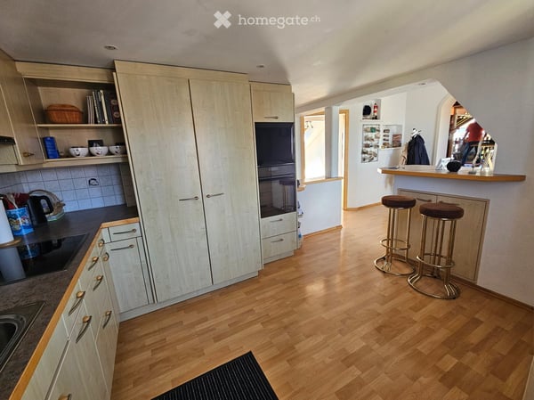 Sehr grosszügige 4½-Zimmer-Altbauwohnung mit Charme, viel Licht und zwei Terrassen 2