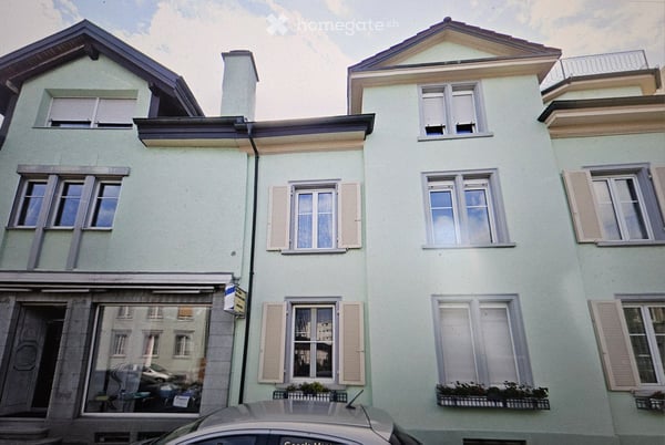 Sehr grosszügige 4½-Zimmer-Altbauwohnung mit Charme, viel Licht und zwei Terrassen 3