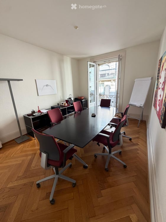 BUREAUX DE PRESTIGE À LOUER – RUE SAINT-PIERRE (en haut de la Rue de Bourg), LAUSANNE 2