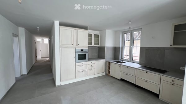 Bright 4.5-Room Apartment in the Heart of Küsnacht – Available from August 2026 5