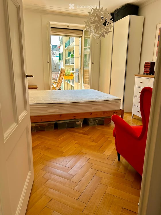 Charming 3.5-room apartment with balcony in the heart of Eaux-Vives, Geneva 5