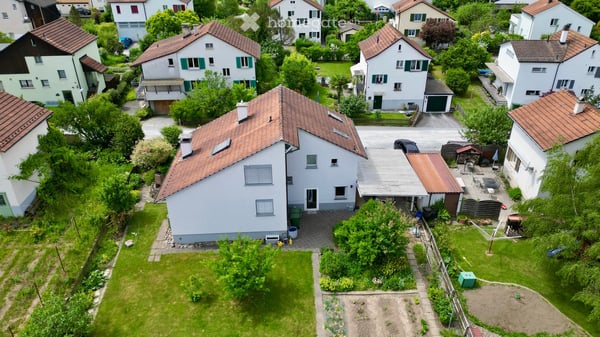Charmantes 5.5-Zimmer-Einfamilienhaus in in ruhigem Einfamilienhausquartier 3