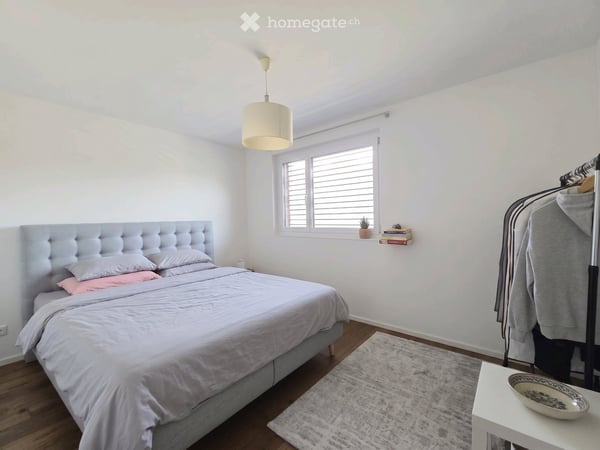 Moderne 4.5-Zimmer-Maisonettewohnung mit Balkon, 2 Tiefgaragenplätzen und E-Lademöglichkeit 8