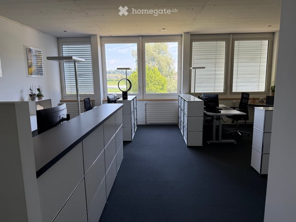 Moderne Bürofläche im 1. OG in Schwerzenbach – 280 m² mit Warenliftzugang 12