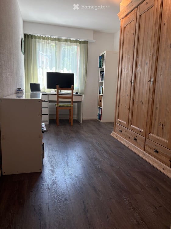 Charmante 4-Zimmer-Wohnung mit Balkon und schöner Aussicht in Wald ZH 7
