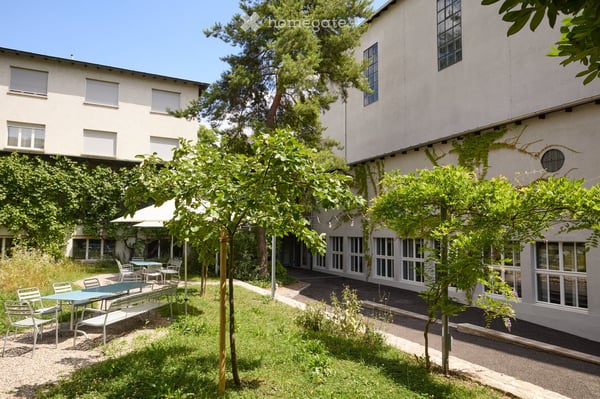 Modernes Büro/Atelier/Therapieraum an der Eptingerstrasse in Basel 6