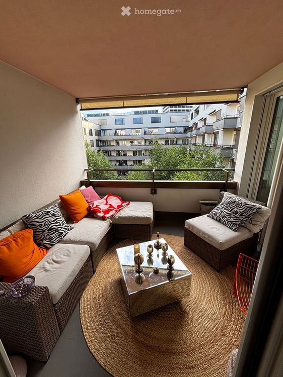helle und sehr grosse 3.5 Zimmer Wohnung im K5 4