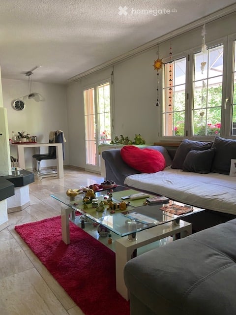 Lässige 4.5 Zimmer-Wohnung an ruhiger Lage 2