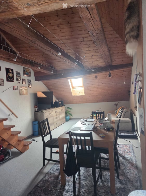 Charmante 3.5-Zimmer-Dachwohnung im Altbau – Wil SG 1