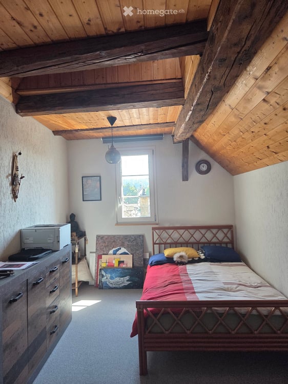 Charmante 3.5-Zimmer-Dachwohnung im Altbau – Wil SG 4