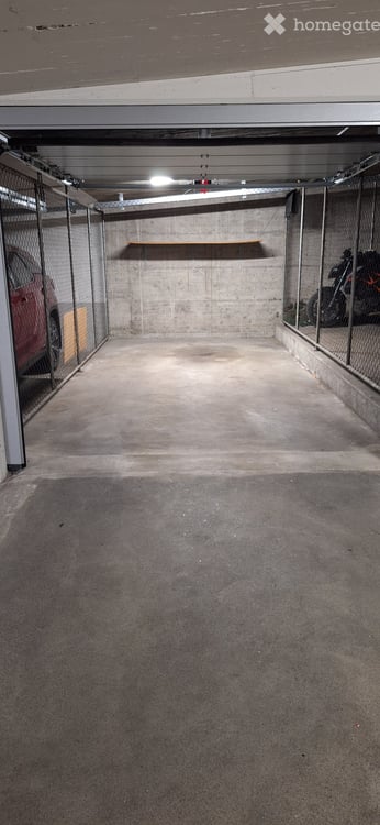 Charmante 3.5-Zimmer-Wohnung mit Balkon und Aussicht in Altendorf 12