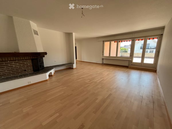 Charmante 3.5-Zimmer-Attikawohnung an der Bahnhofstrasse in Urdorf 3