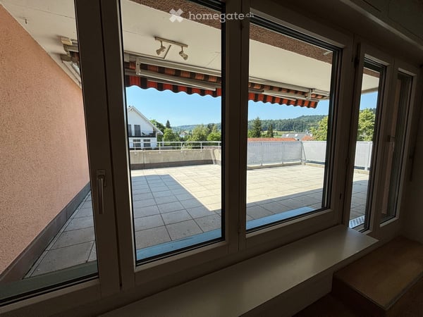 Charmante 3.5-Zimmer-Attikawohnung an der Bahnhofstrasse in Urdorf 11