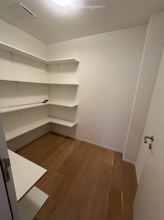 Grosse 3.5 Zi Wohnung inkl. 2 Parkplätze im steuergünstigen Wettswil mit atemberaubender Aussicht 6