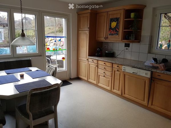 Möblierte 1 1/2 Zimmer-Wohnung mit eigenem Sitzplatz. Ruhig mit W-LAN und TV! 2